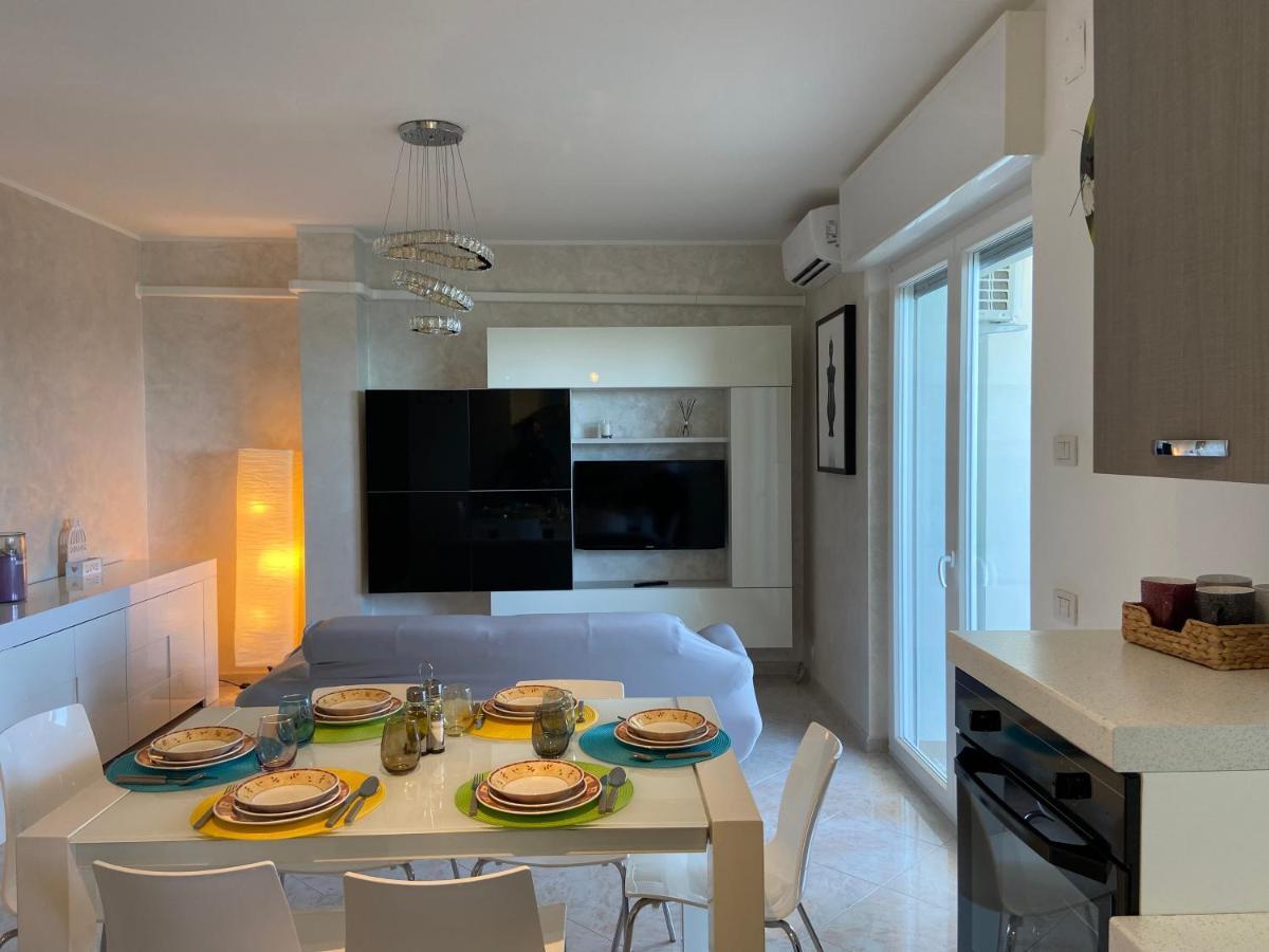 Bari Nalasia Beach Apartment ภายนอก รูปภาพ
